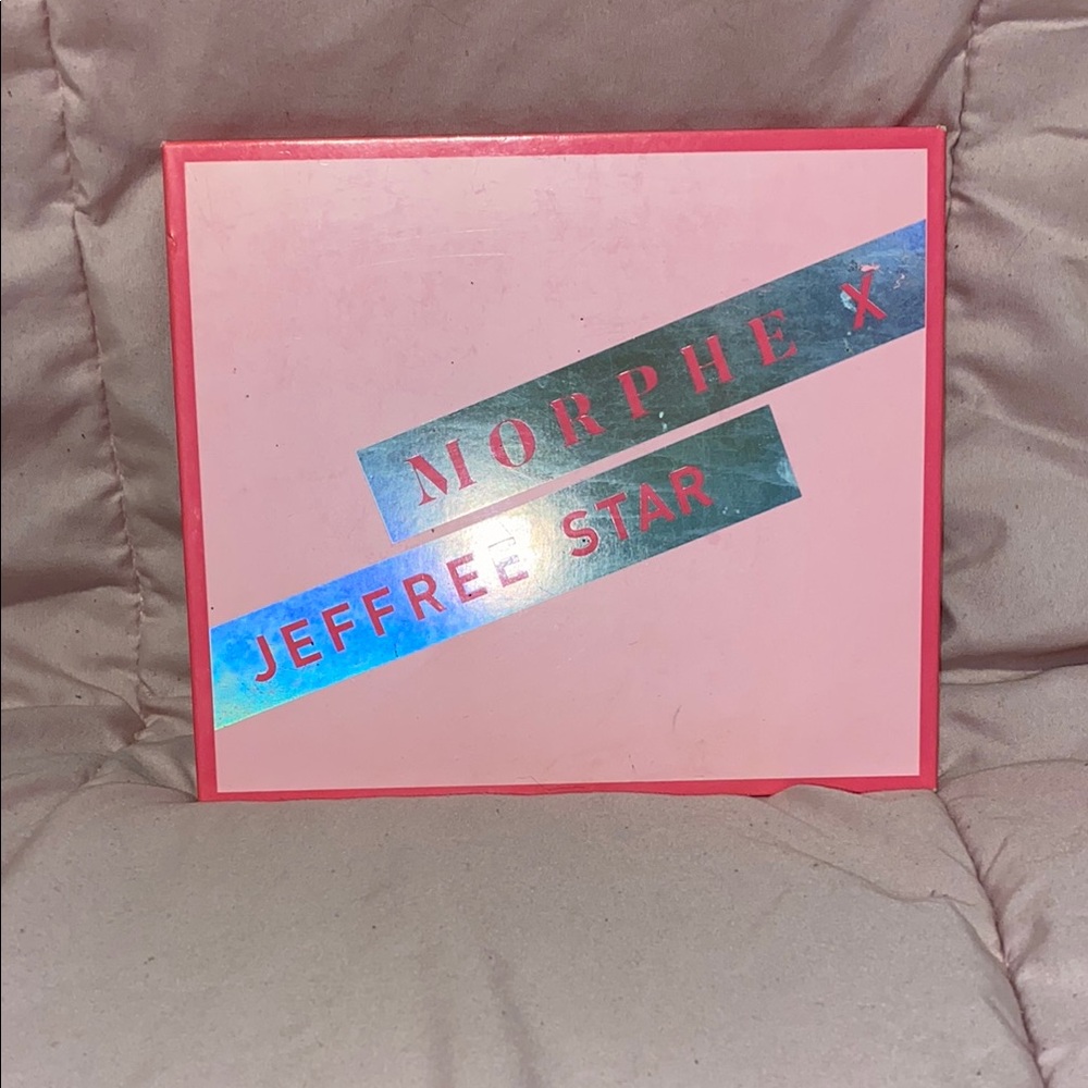 Morphe x Jeffree Star Pink Makeup Palette